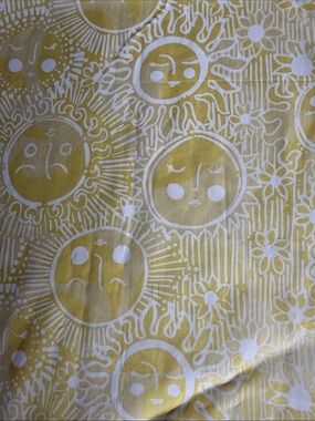Lilly Pulitzer Sunglow Kiss by the Sun poplin Cotton fabric 54”x58”